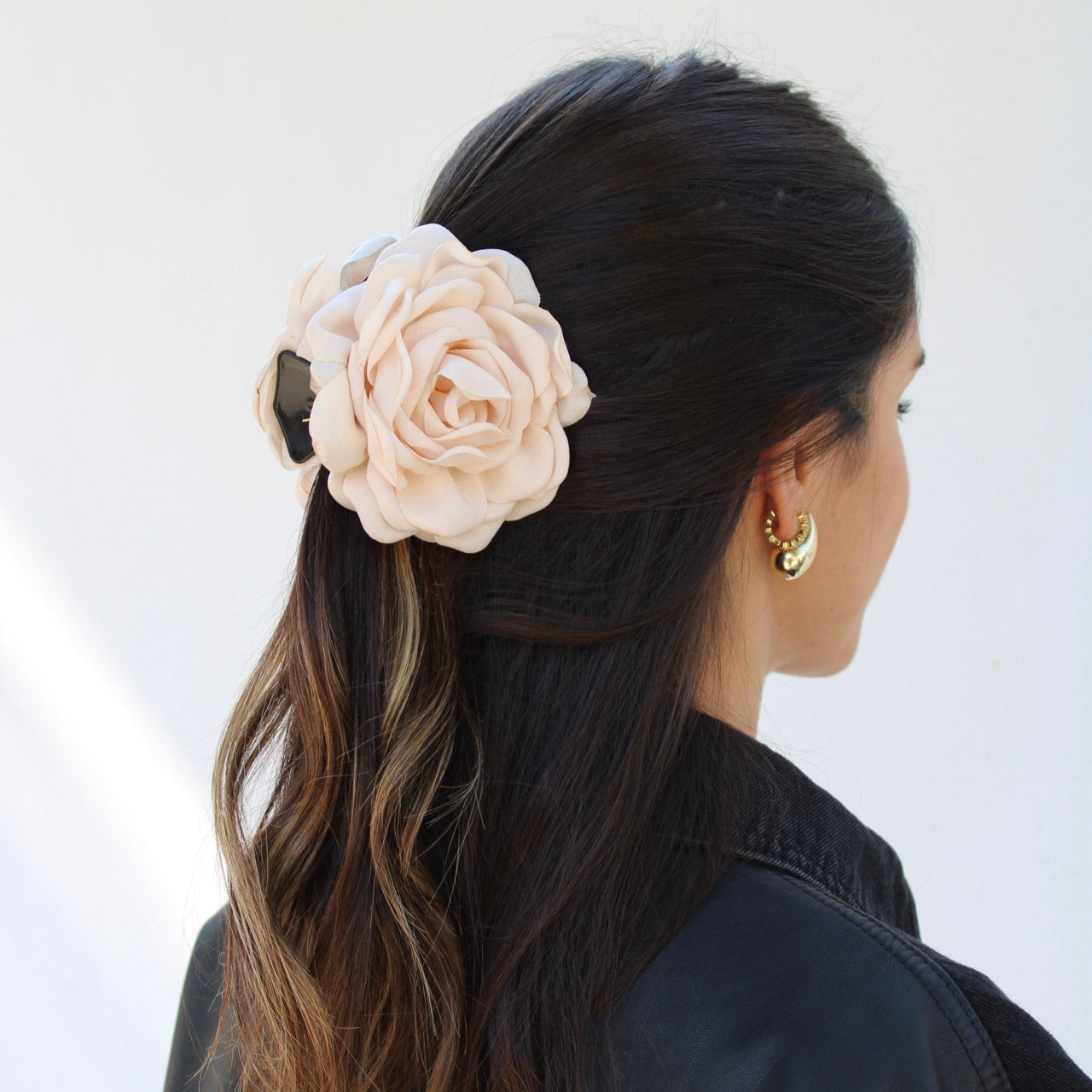 Pinza Flor Rafaela Beige